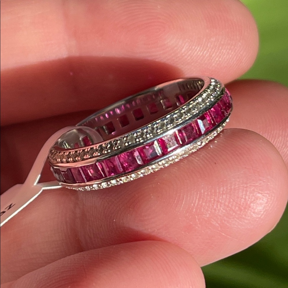 Dazzling Silver and Pink Gemstone Ring